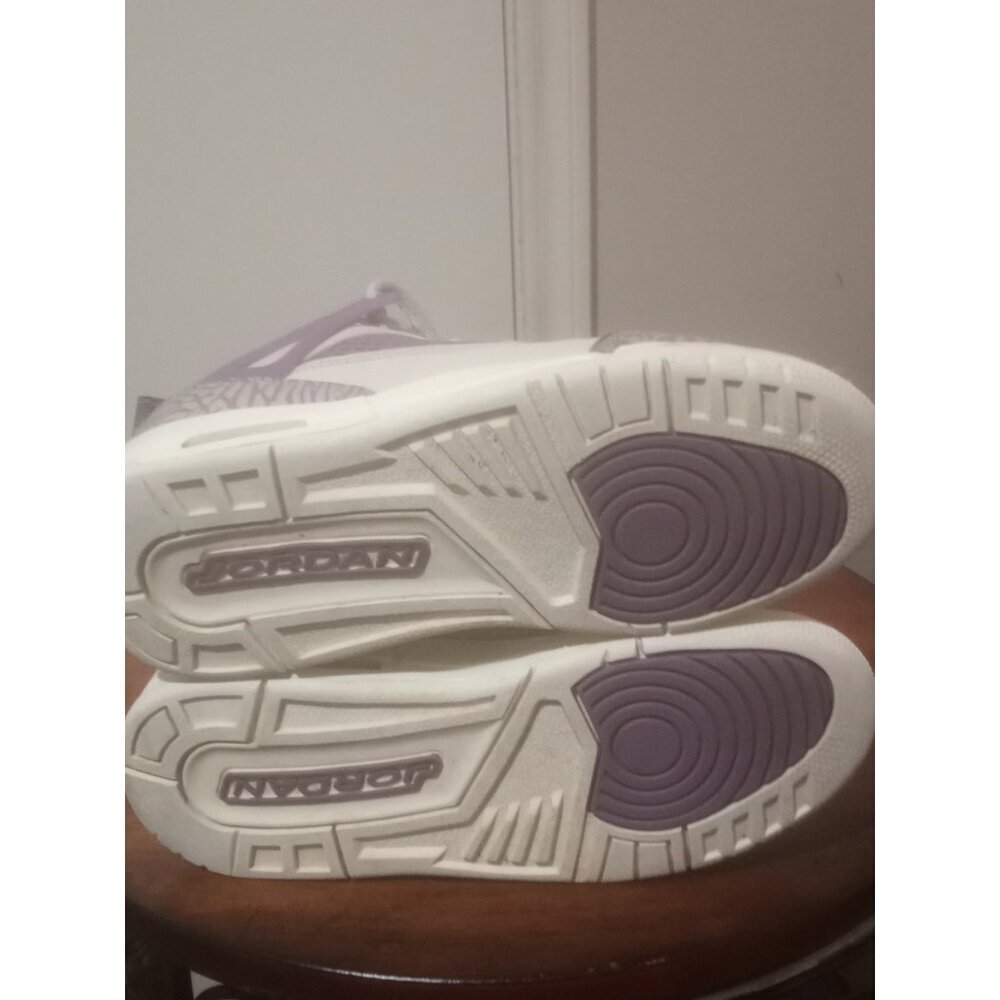 Jordan Spizike Low Grade School 'Let’s Play!' FQ3950-200 Size 3.5Y Sneakers Q32 - Picture 3 of 12